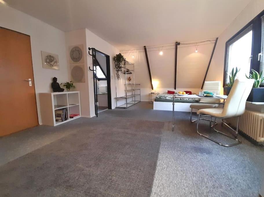 Apartment Modern Eingerichtetes *